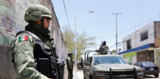 Un militar mexicano supera la COVID-19 tras recibir plasma y «vuelve a nacer»