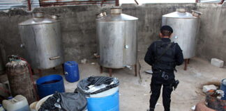 Guatemala destruye narcolaboratorio de cocaína en zona fronteriza con México