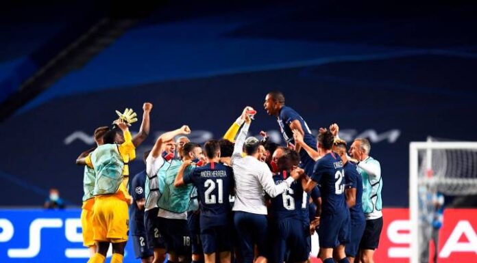 Otros tres jugadores del PSG y Mandanda dan positivo por coronavirus