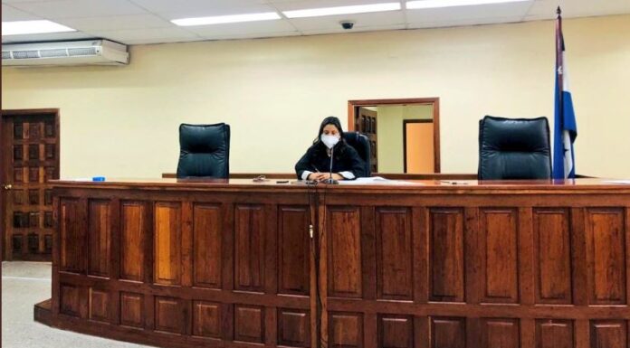 No hubo conciliación entre el Ministro de Defensa Fredy Díaz Zelaya y el Excapitán Santos Orellana