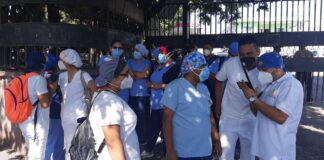Por falta de renovación de contrato, CMH amenaza con demandar al IHSS Enfermeros y Medicos