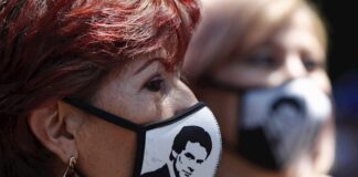 Seguidores mexicanos recuerdan cantando a José José tras un año de su muerte Jose Jose Covid