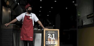 Costa Rica amplía la apertura económica frente a un gris panorama de salud cocinero