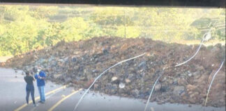 Derrumbe en Santa Cruz de Yojoa provoca fuerte congestionamiento