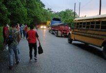Continúan tomadas de las carreteras por parte del sector transporte
