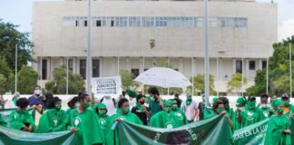 Dominicanas exigen frente al Congreso Nacional la despenalización del aborto republica dominicana