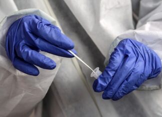 Más de medio millón de casos confirmados de covid-19 en el mundo en un día inyección