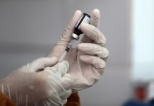 Directivos chinos probaron vacunas antes de su aprobación para ensayos clínicos Vacuna