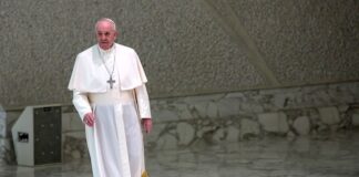 El papa se comunica con el cardenal Rodriguez para hablar sobre su estado de salud El papa Francisco