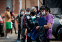 Argentina supera los siete meses de pandemia sin conseguir bajar la curva