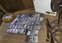 FESCCO y ATIC allanan hacienda de Brus Laguna, donde se escondían otros 73 kilos de presunta cocaína de avioneta interceptada