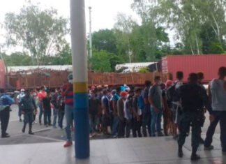 Al menos 300 migrantes hondureños ingresan a Guatemala en busca de EEUU