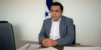 Salario mínimo tema de “desafío” según el ministro de la STSS