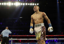 Presidente hondureño felicita a Teófimo López campeón mundial ligero