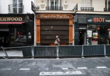 París y Marsella están en máxima alerta por la COVID-19 bar covid