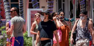 Florida vive una jornada con muchos casos nuevos y malas señales económicas