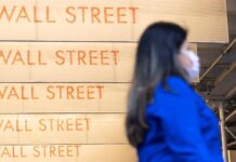 Wall Street abre verde y el Dow Jones sube un 0,31 %, pendiente de estímulo wall street