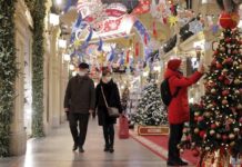 Los casos de covid repuntan en Rusia sin planes de confinamiento a la vista Moscú