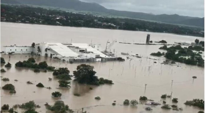 Honduras, entre inundados y los que comienzan a levantarse de la tragedia
