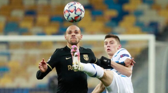 Empate sin goles en Kiev al descanso