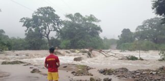 Huracán Eta se degrada a Tormenta Tropical Eta, se mantiene la alerta en el territorio