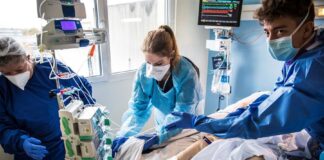 Los casos globales de COVID llegan a 61,6 millones, 566.000 en el último día