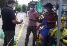 Familias pueden ir a abastecerse de alimentos en las Ahorro Ferias «El Lempirita»