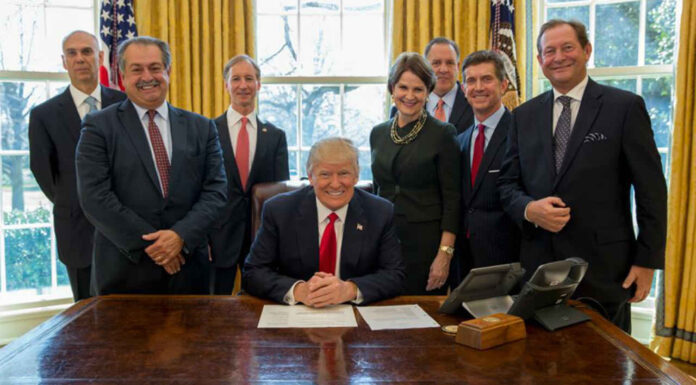 Ben Carson, miembro del gabinete de Trump, da positivo por coronavirus