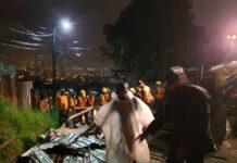 Rescatan familia en Colonia El Reparto por Arriba El reparto