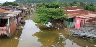 El huracán Iota deja incomunicada a la isla colombiana de Providencia