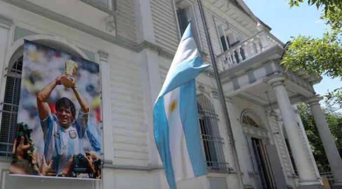FIFA pide minuto de silencio por Maradona en todos los partidos fin de semana