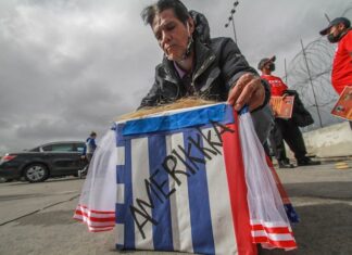 Migrantes en la frontera México-EEUU esperan que con Biden afloren los asilos