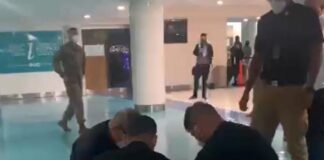 Turista genera trifulca en aeropuerto de P. Rico al negarse a usar mascarilla