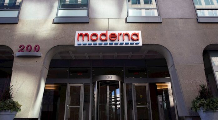 Moderna anuncia que EEUU ha comprado 100 millones de dosis más de su vacuna Moderna