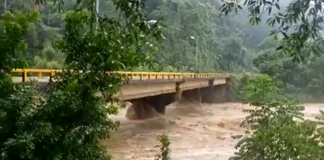 Vídeo | Puente de Cuyamel Omoa, tiempos sin «ver crecer tanto el Río» según los pobladores