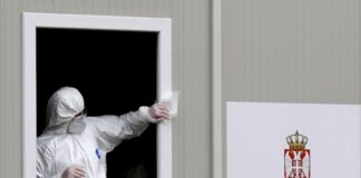 Comienza la vacunación en asilos de ancianos en Serbia