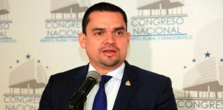 Tomás Zambrano: «Deben de votar en las internas a las personas que no se han enrolado, pero tienen tarjeta de identidad» Tomas Zambrano