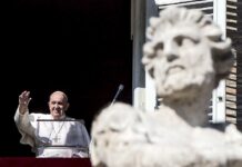 El papa pide que las restricciones por la pandemia sirvan a una Navidad menos consumista El papa Francisco
