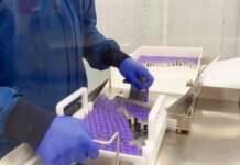 Regulador de EE.UU. comienza a evaluar si autoriza la vacuna de Pfizer vacuna