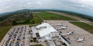 Reabre aeropuerto de Honduras que quedó inundado por tormentas Eta e Iota