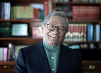 Muere por la covid-19 el cantautor mexicano Armando Manzanero