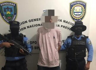En persecución es detenido sujeto que portaba varios envoltorios de supuesta marihuana
