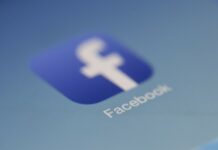 Filtran en línea datos de unos 500 millones de usuarios de Facebook