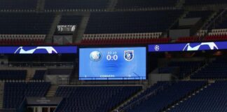 Un insulto racista del cuarto árbitro obliga a retrasar el PSG-Estambul