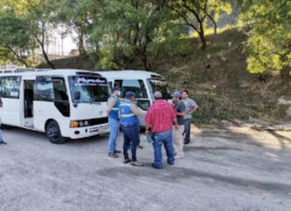Intensos operativos se realizan en unidades de transporte y mercados previo a la navidad