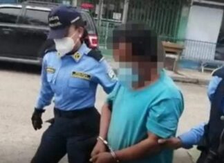 Detienen a sujeto que se dedicaba a la pornografia infantil y tráfico de menores por Internet policia