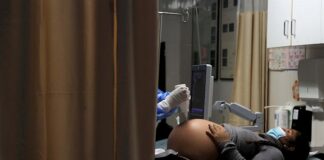 El 75 % de los ensayos clínicos para tratar la covid no incluye a embarazadas embarazadas