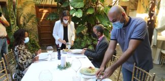 La OMS recomienda el uso de mascarillas en las reuniones familiares navideñas Europa