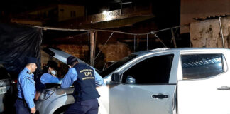 Policía Nacional decomisa vehículo con reporte de robo en El Salvador