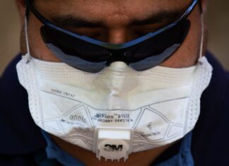OMS recomienda no usar mascarillas con válvula para protegerse de covid-19